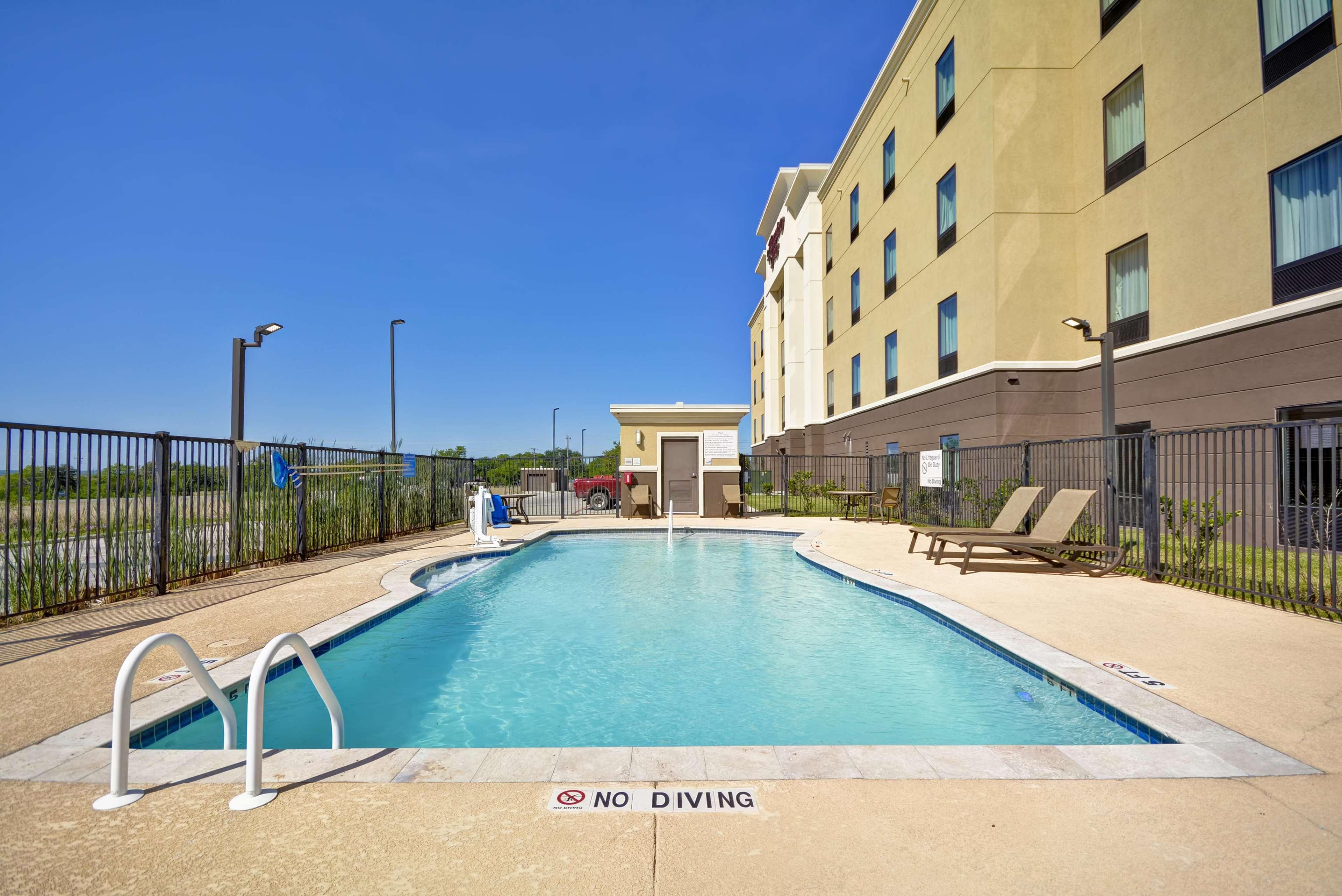 Hampton Inn Kenedy מראה חיצוני תמונה