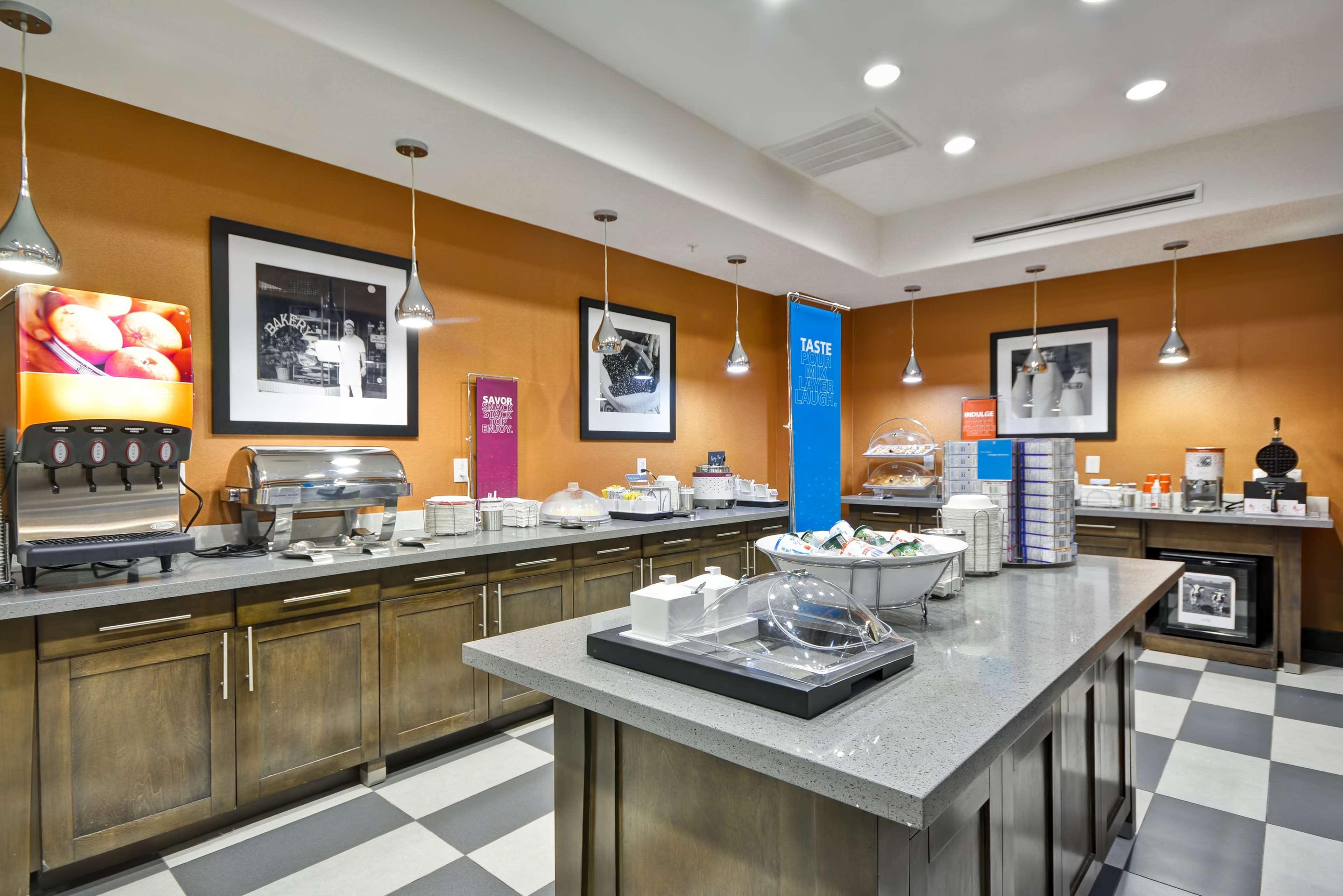 Hampton Inn Kenedy מראה חיצוני תמונה
